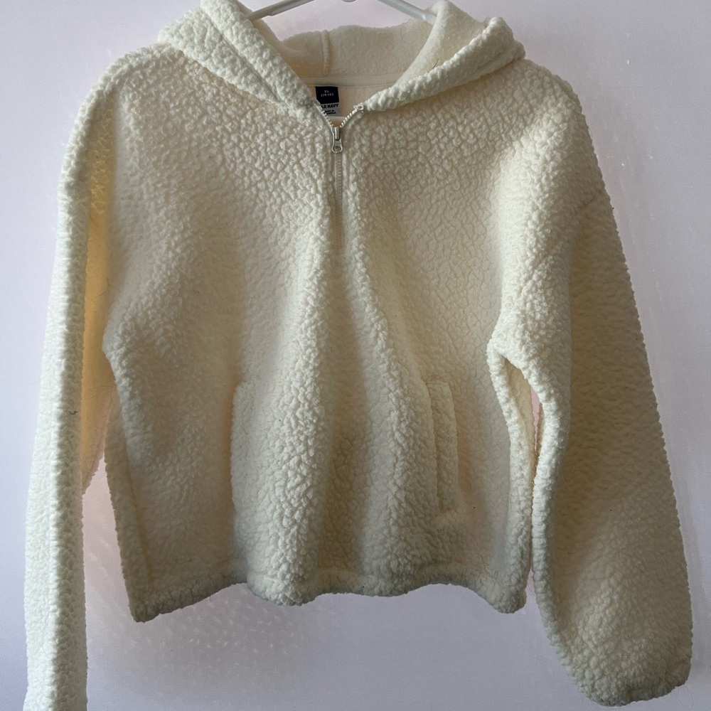 Girls XL Old Navy fluffy hoodie gently used